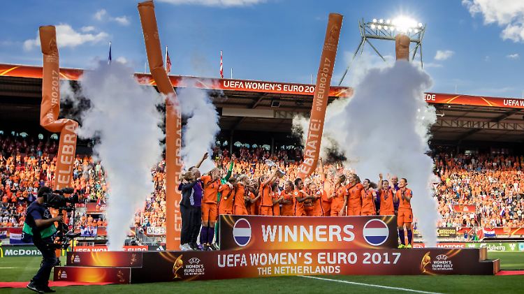 Die Oranje-Fußballerinnen erfüllten sich im eigenen Land ihren EM-Traum.