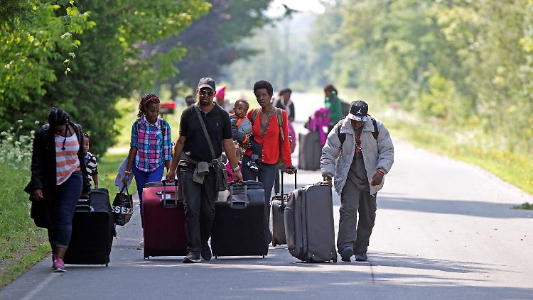 Aus den USA nach Kanada: Bisher gibt es für Flüchtlinge dabei keine Probleme.