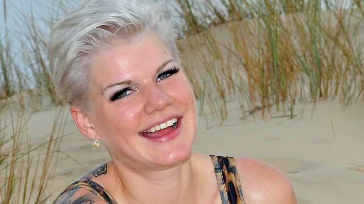 Nimmt den Mund ziemlich voll - und diesmal nicht mit Truthahn-Hoden oder dergleichen: Melanie Müller.