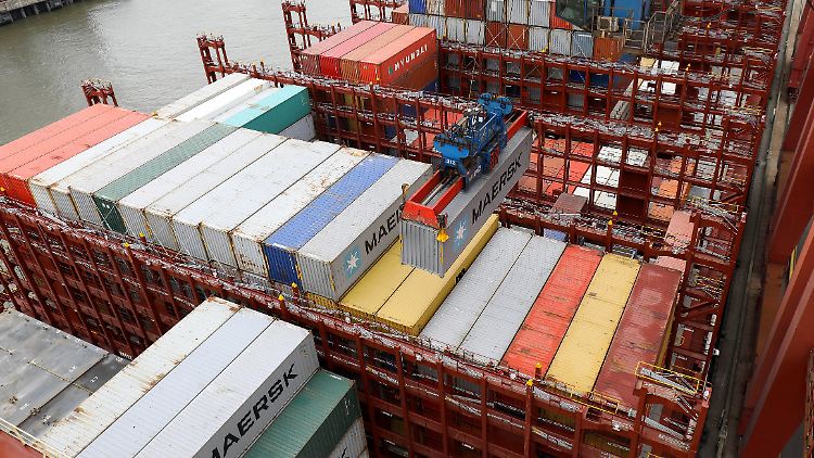 Container im Hamburger Hafen.