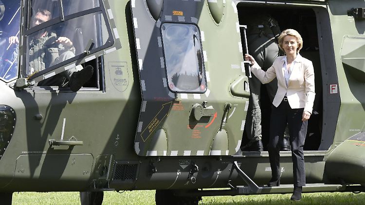 Ursula von der Leyen war unter Kanzlerin Merkel bereits Familien- und Arbeitsministerin. Ihr werden auch Ambitionen aufs Kanzleramt nachgesagt.