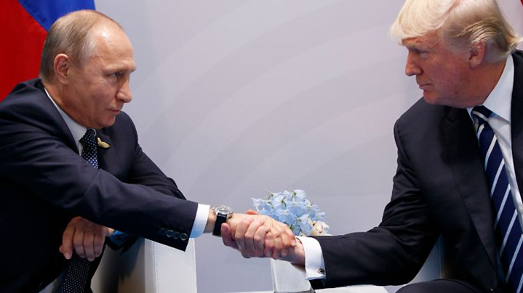 Erst Handschlag, jetzt Dankeschön - Donald Trump und Wladimir Putin scheinen eine besondere Beziehung zu haben.