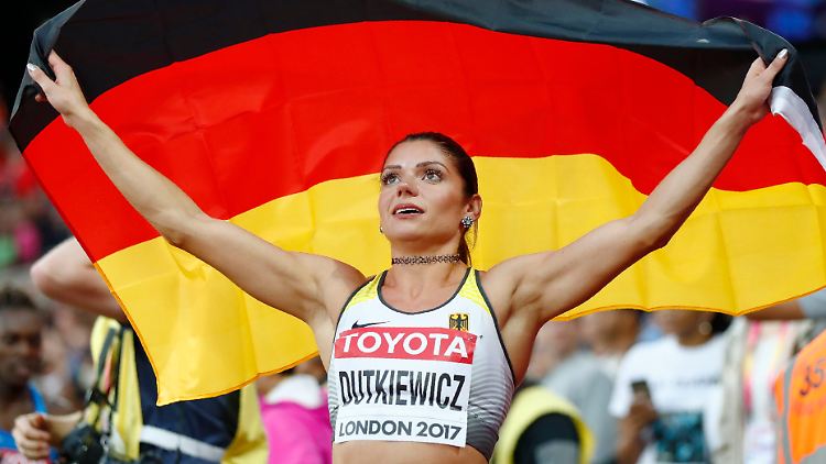 Seht her: Pamela Dutkiewicz.