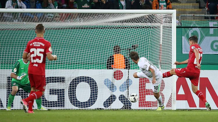 Max Kruse traf zum 2:0.