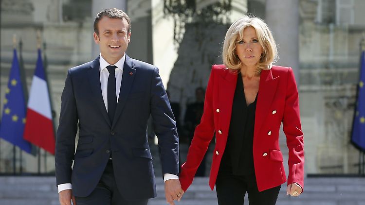 Sind derzeit in einem Haus mit Pool im Süden Frankreichs: Emmanuel und Brigitte Macron.