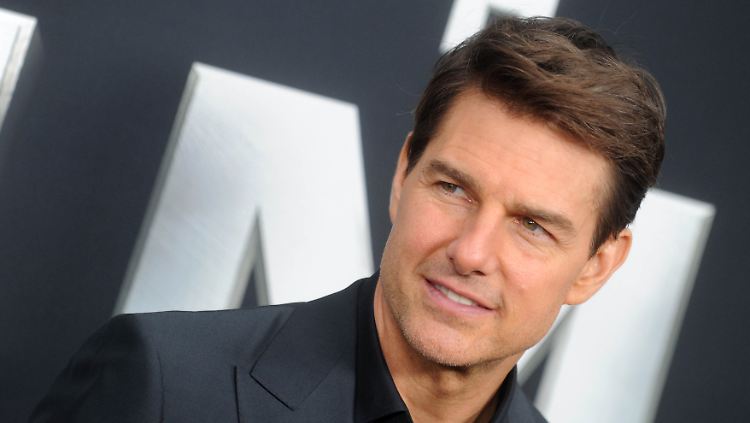 Tom Cruise.