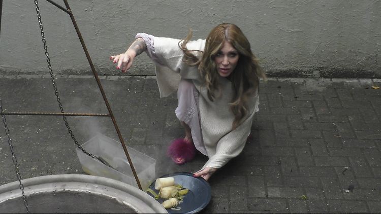 Diese Frau ist really fucking berühmt.