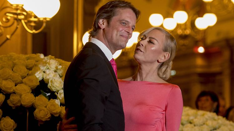 Da waren sie noch ein Paar: Von der Beeck und Elvers im Februar 2017 beim Semperopernball in Dresden.