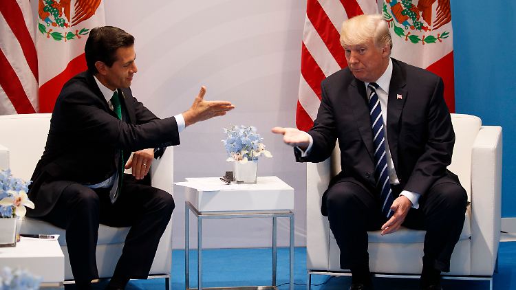 Harter Kurs: Donald Trump bei einem früheren Treffen mit seinem mexikanischen Kollegen Enrique Pena Nieto. 