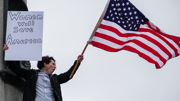 Gegen Trump und seine Politik gehen in San Francisco immer wieder Menschen auf die Straße.
