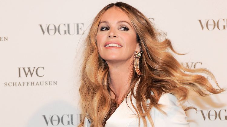 Elle Maqcpherson hat mit 53 Jahren noch immer eine perfekte Figur.