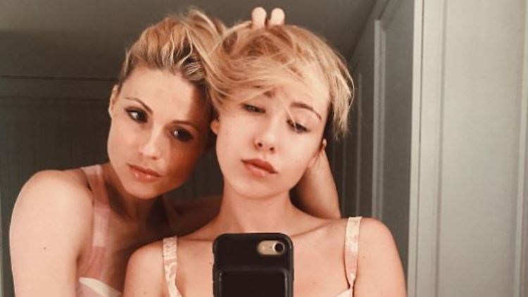 Michelle Hunziker (l.) hat ein gutes Verhältnis zu Tochter Aurora.