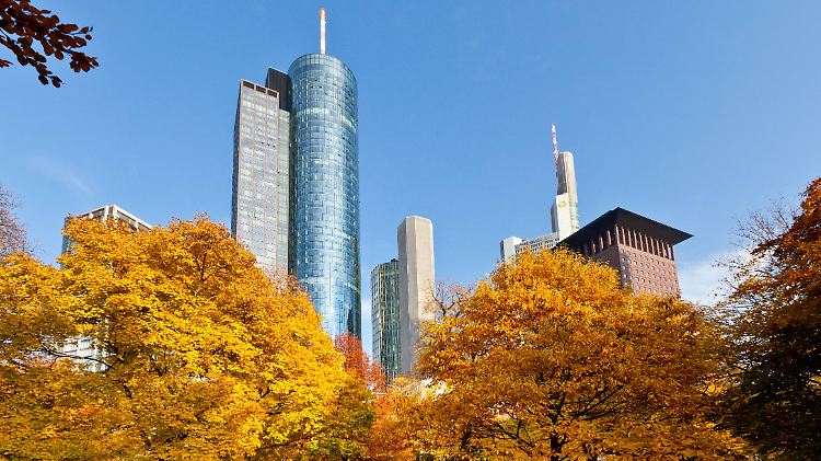 Goldener Herbst? Wenn es zur Korrektur in den USA kommt, dürfte es auch in Frankfurt ungemütlich werden. 