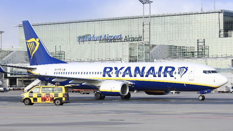 Eigene Pläne in Deutchland: Europas größte Billigfluggesellschaft Ryanair, hier mit einer Maschine in Frankfurt am Main.