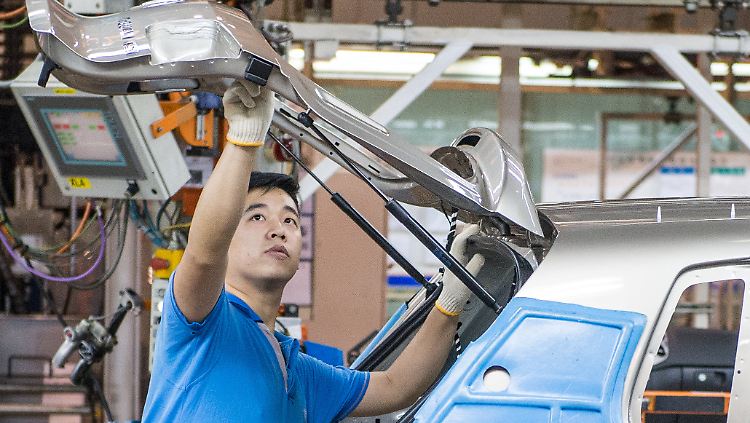 Arbeit in einem VW-Werk in der Nähe von Shanghai.