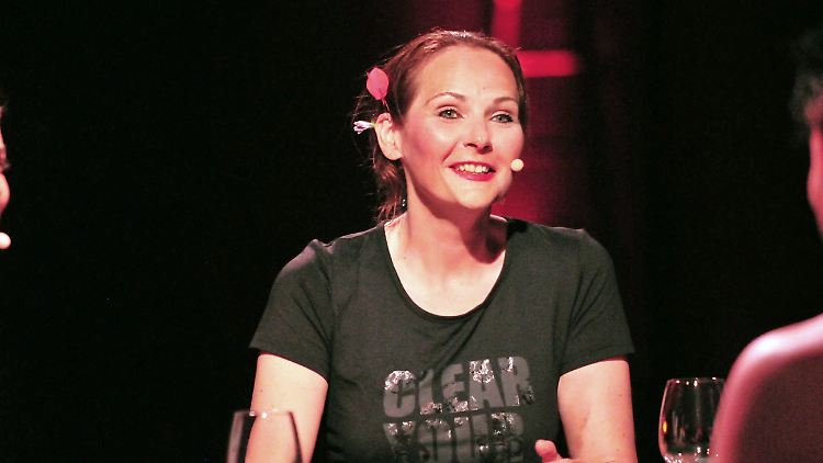 Höllena: Wird ungern angepupst.