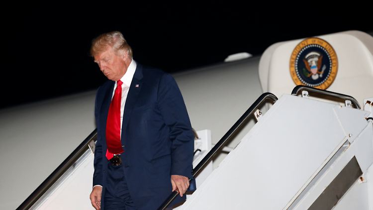 "Ein republikanischer Präsident, der die Geschäftswelt verliert, hat ein großes Problem", so das Wall Street Journal.