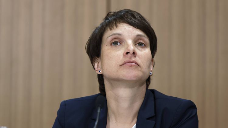 Petry könnte schon bald eine Anklage wegen Meineids drohen. 