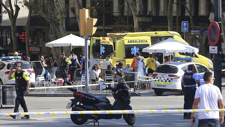 Die Nachricht von dem Angriff in Barcelona löste im Netz großes Entsetzen aus.