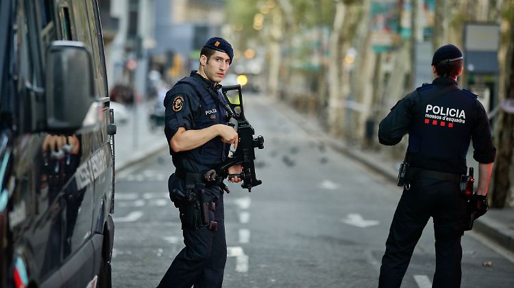 Die spanische Polizei hat ihre französischen Kollegen um Hilfe bei der Fahndung gebeten. 