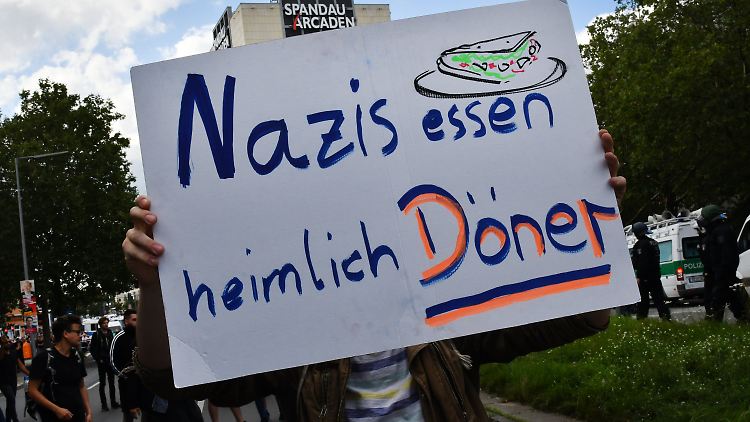 Wo die Neonazis entlang marschieren wollten, waren bereits die Gegendemonstranten.