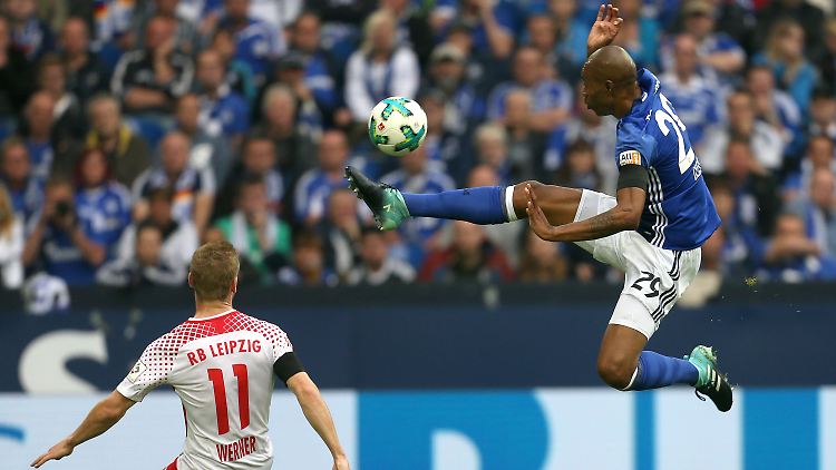 Schalkes Abwehr um Naldo ließ der hochgelobten Leipziger Offensive um Nationalstürmer Timo Werner keinen Stich.