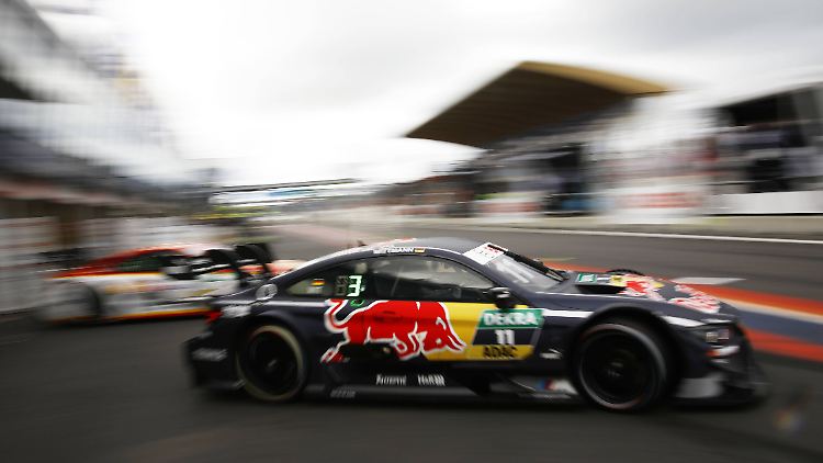 Im zweiten Lauf in Zandvoort galt: schnell, schneller, Wittmann - bis die Jury dem BMW-Piloten den Sieg wieder aberkannte.