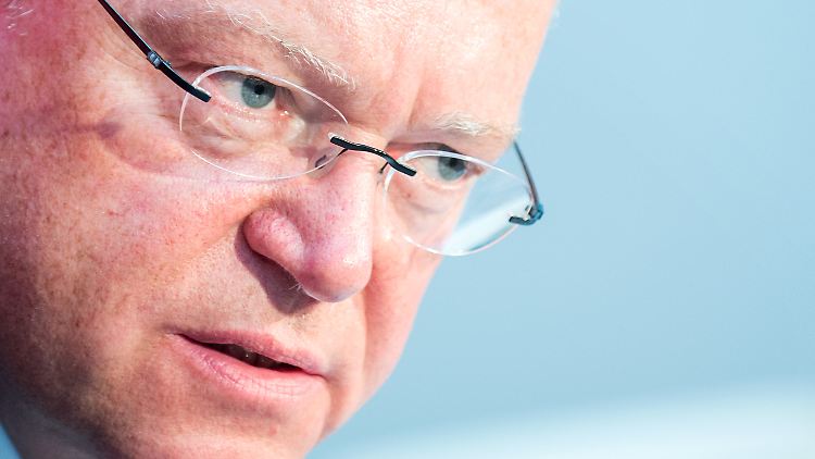 Die rot-grüne Regierungskoalition von NMiedersachsens Ministerpräsident Stephan Weil hatte ihre hauchdünne Mehrheit von nur einer Stimme verloren.