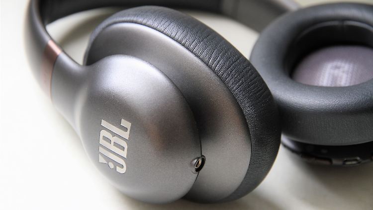 Kein Understatement: Der JBL Everest Elite 750NC steht zu seinem Namen.