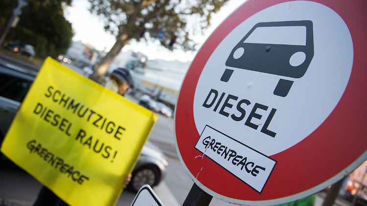 Unweltorganisationen wie Greenpeace fordern seit Längerem Fahrverbote für Diesel in den Innenstädten.