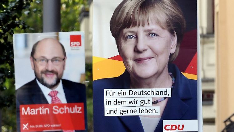 Trotz gesunkener Zustimmung liegt Merkel weiterhin vor Schulz.