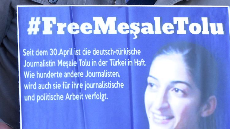 Zu den Inhaftierten gehört auch die Journalistin Mesale Tolu.