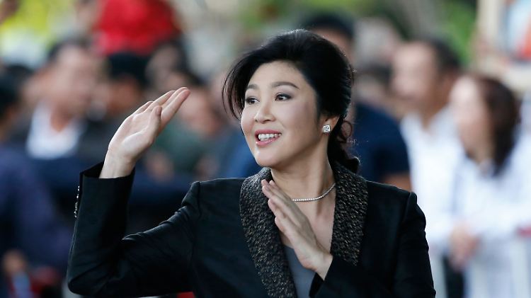 Laut ihrer Partei soll sich Yingluck bereits in Singapur aufhalten.