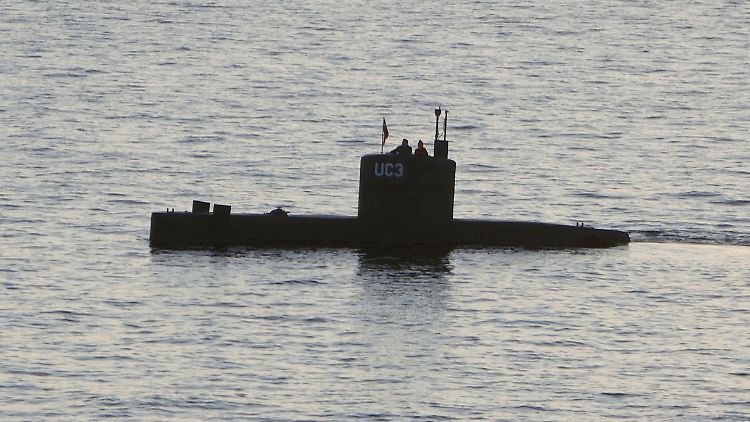 Das vermutlich letzte Foto, das Kim Wall lebend zeigt, stammt vom Abend des 10. August. An ihrer Seite ist Peter Madsen.