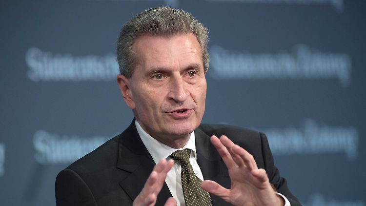 Bis 2023 müssen die Briten zahlen, sagt Oettinger. Die sehen das derzeit noch anders.