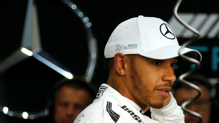 Lewis Hamilton wird in Spa seiner Favoritenrolle gerecht.