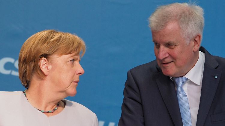 Horst Seehofer sprach mit Angela Merkel über die Aussage der Kanzlerin.