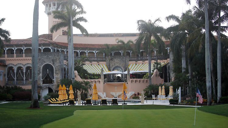Seine Wochenenden verbringt Trump gerne in seinem Golf-Club "Mar-a-Lago" nördlich von Miami.