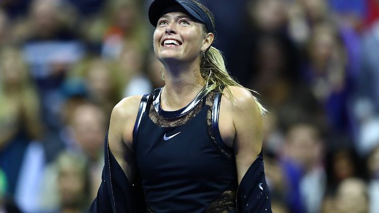 Die Pfiffe bleiben aus: Bei ihrem Grand-Slam-Comeback wird Maria Scharapowa vom New Yorker Publikum herzlich empfangen.
