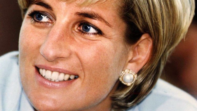 Prinzessin Diana wird von "Twilight"-Star Kristen Stewart verkörpert.