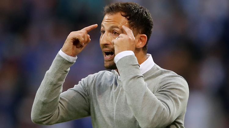 In den Plänen von Schalkes Trainer Domenico Tedesco hatte Benedikt Höwedes wenig Platz.