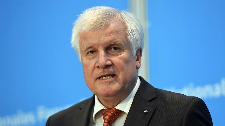 Nicht nur beim Verbrennungsmotor sieht CSU-Chef Seehofer Konfliktpotential mit den Grünen.