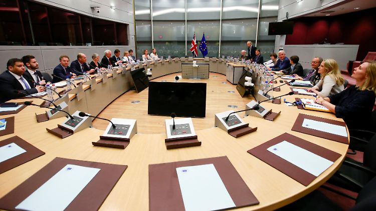 In wichtigen Fragen wie den Finanzverpflichtungen Großbritanniens gibt es keinen Konsens.