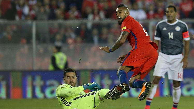 Vidal läutet mit einem Patzer die Niederlage gegen Paraguay ein.