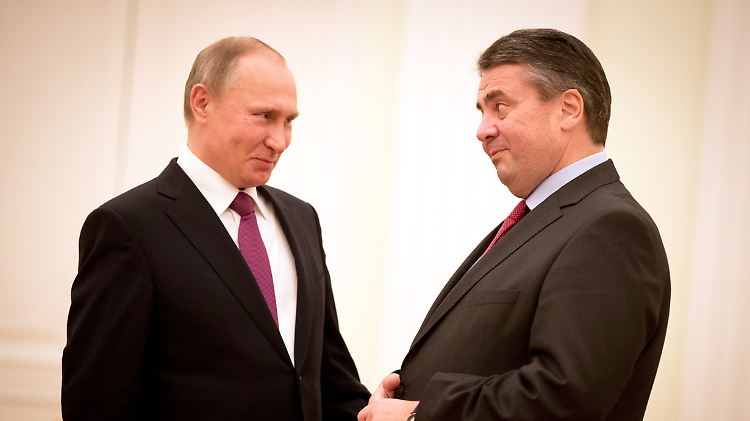 Außenminister Gabriel im März bei seinem Antrittsbesuch in Moskau.