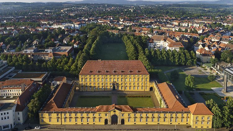 Der Stein des Anstoßes: das Osnabrücker Schloss