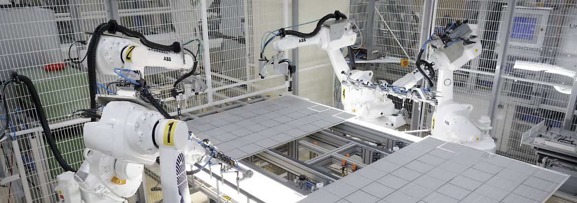 Automatisiert und vernetzt - eine digitale Plattform soll den deutschen Maschinenbau ins neue Industriezeitalter führen.