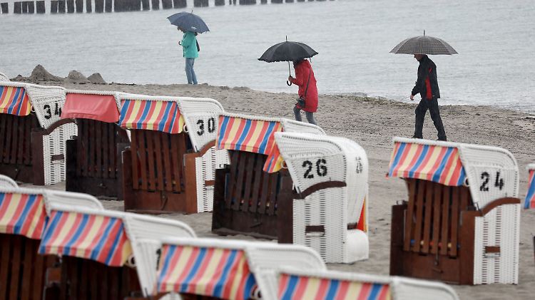 An der Ostsee ist es fast egal - so richtig prickelnd war der Sommer dort ohnehin nicht.