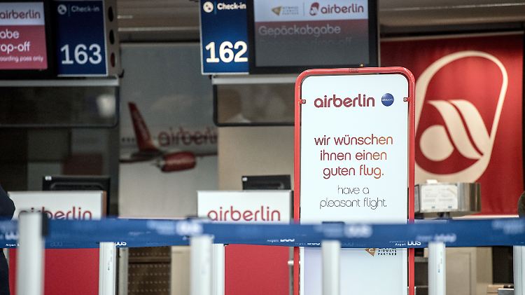 Schalter von Air Berlin am Düsseldorfer Flughafen.