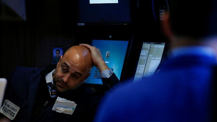 Ein schwerer Sturm nach dem anderen - das sorgt für besorgte Gesichter an der Wall Street.